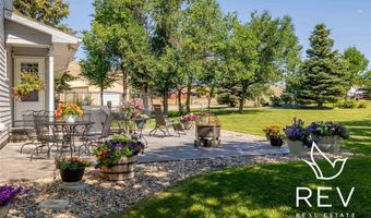14 Beacon Dr, Cody, WY 82414