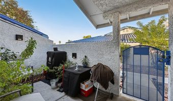 2132 Bavington Dr B, Las Vegas, NV 89108