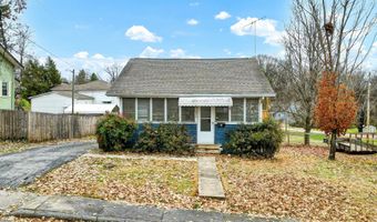 1226 Locust St, Alcoa, TN 37701