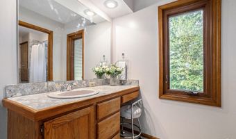 5268 E Woodmeade Ct SE, Ada, MI 49301