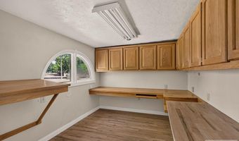 1355 S Shilling Ave, Blackfoot, ID 83221