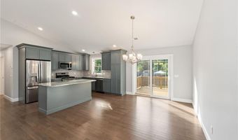 10 Sherwood Ave, North Providence, RI 02911