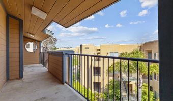 811 Kalpati Crk B, Carlsbad, CA 92008
