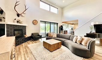 42 Hilgard Peak Ct, Bozeman, MT 59718