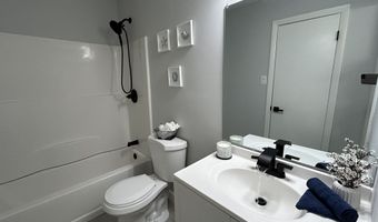 111 Sutton Pl 111, Bloomfield, CT 06002