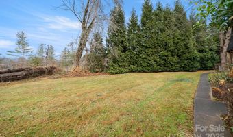 103 Pebble Creek Dr, Asheville, NC 28803