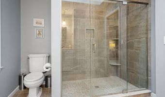 17 Greyledge Dr, Albany, NY 12211