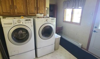 8625 11th Ave NW, Bottineau, ND 58318