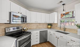 2110 Stratford Ave, Charlotte, NC 28205