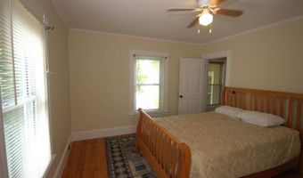 125 Grove St, Bangor, ME 04401