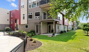 1141 E BANTA Ct, Appleton, WI 54915