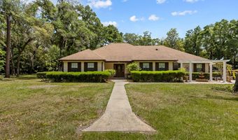 107 4th St, Chiefland, FL 32626