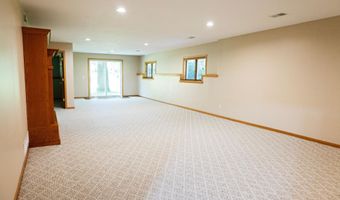 2485 Reeds Villa Ln SW, Alexandria, MN 56308