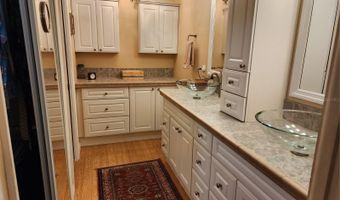 632 RED OAK Cir 104, Altamonte Springs, FL 32701