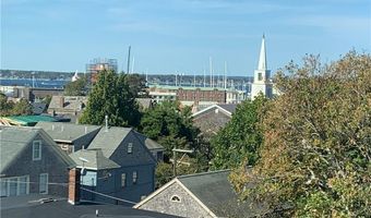 22 Mount Vernon St C, Newport, RI 02840