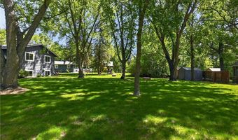 1802 Oak Knoll Dr NE, Alexandria, MN 56308