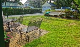 35 Annandale Rd, Newport, RI 02840