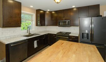 50 Braman St, Auburn, ME 04210