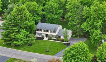 6 Amanda Ct, Airmont, NY 10952