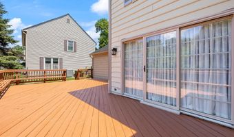 1020 WILLOWLEAF Way, Potomac, MD 20854
