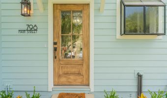 798 MAIN St, Atlantic Beach, FL 32233