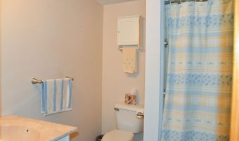 87 Middle Rd, Augusta, ME 04330