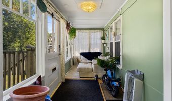 788 Union St, Bangor, ME 04401
