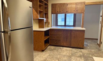 911 Ridgewood Ave, Ames, IA 50010