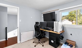 15811 Perkins Ln, Bowie, MD 20716