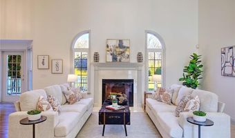 6 Grandstand Dr, Lincoln, RI 02865