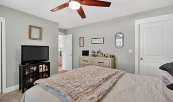 618 SE Lawrence Dr, Ankeny, IA 50021