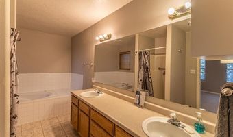 702 Little Rabbit Dr, Aztec, NM 87410