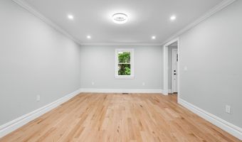 28 Spruce Mountain Rd, Danbury, CT 06810