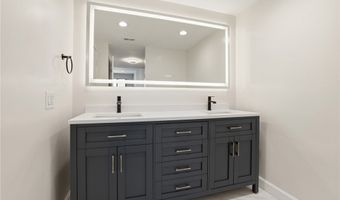 5310 Zelzah Ave 302, Encino, CA 91316