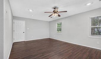 702 9th St, Barling, AR 72923