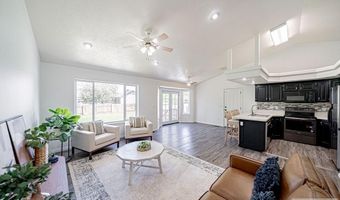 3889 Taylorview Ln, Ammon, ID 83406