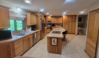 403 NE 22nd Ave, Aberdeen, SD 57401
