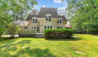 300 Country View Dr, Warwick, RI 02886