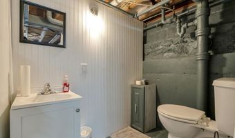702 E 5th St, Auburn, IN 46706