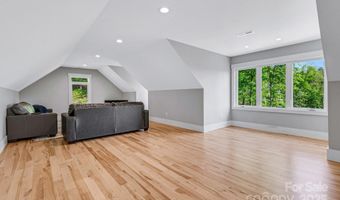 128 Saddle Ridge Dr, Alexander, NC 28701