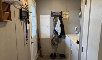 5076 Pine Grove Rd, Ballard, WV 24918