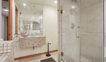 13 Governors Ln, Bethel, CT 06801