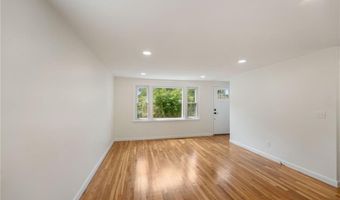 28 Wesleyan Ave, Warwick, RI 02886