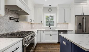 59 Club House Rd, Coventry, RI 02816
