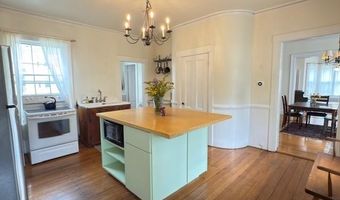 58 Oak St, Brattleboro, VT 05301