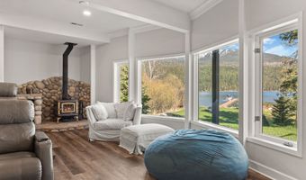 17562 W Swan Shores Rd, Bigfork, MT 59911