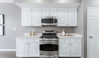 42175 CANARY GRASS Sq, Aldie, VA 20105