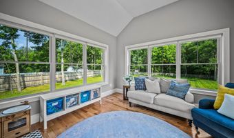 71 Signature Dr, Barrington, NH 03825