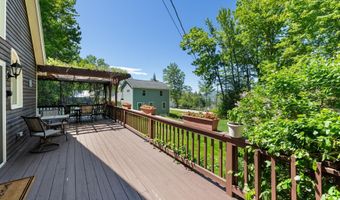 114 Shore Dr N, Bridgewater, NH 03222