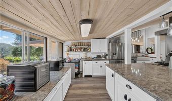 17535 Bear Valley Ln, Escondido, CA 92027